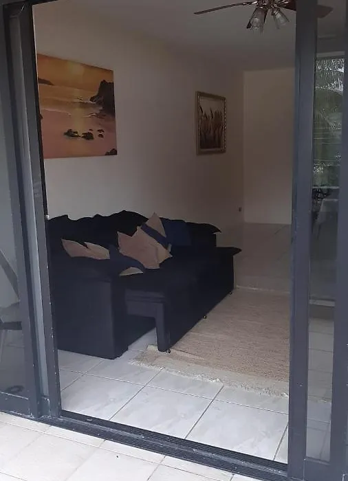 Apartamento Enseada 3 quartos, 8 pessoas-1